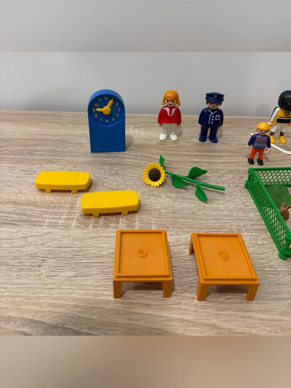 Vintage Playmobil Mixed Lot School Classroom & Rabbit Hutch Pet Pen Toy